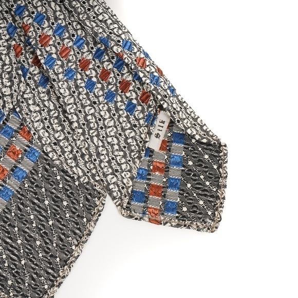 Unbranded Grey Geometric Pattern Silk W/small Blue and Brown Diamond Pattern Tie - Picture 6 of 6